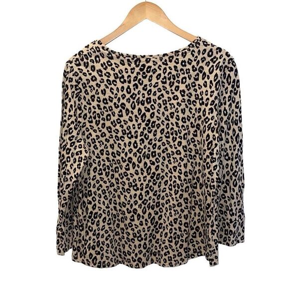 Chico's Womens Tan Black Animal Print 3/4 Sleeve Cotton Blend Top Size 2 NWOT - Picture 3 of 7
